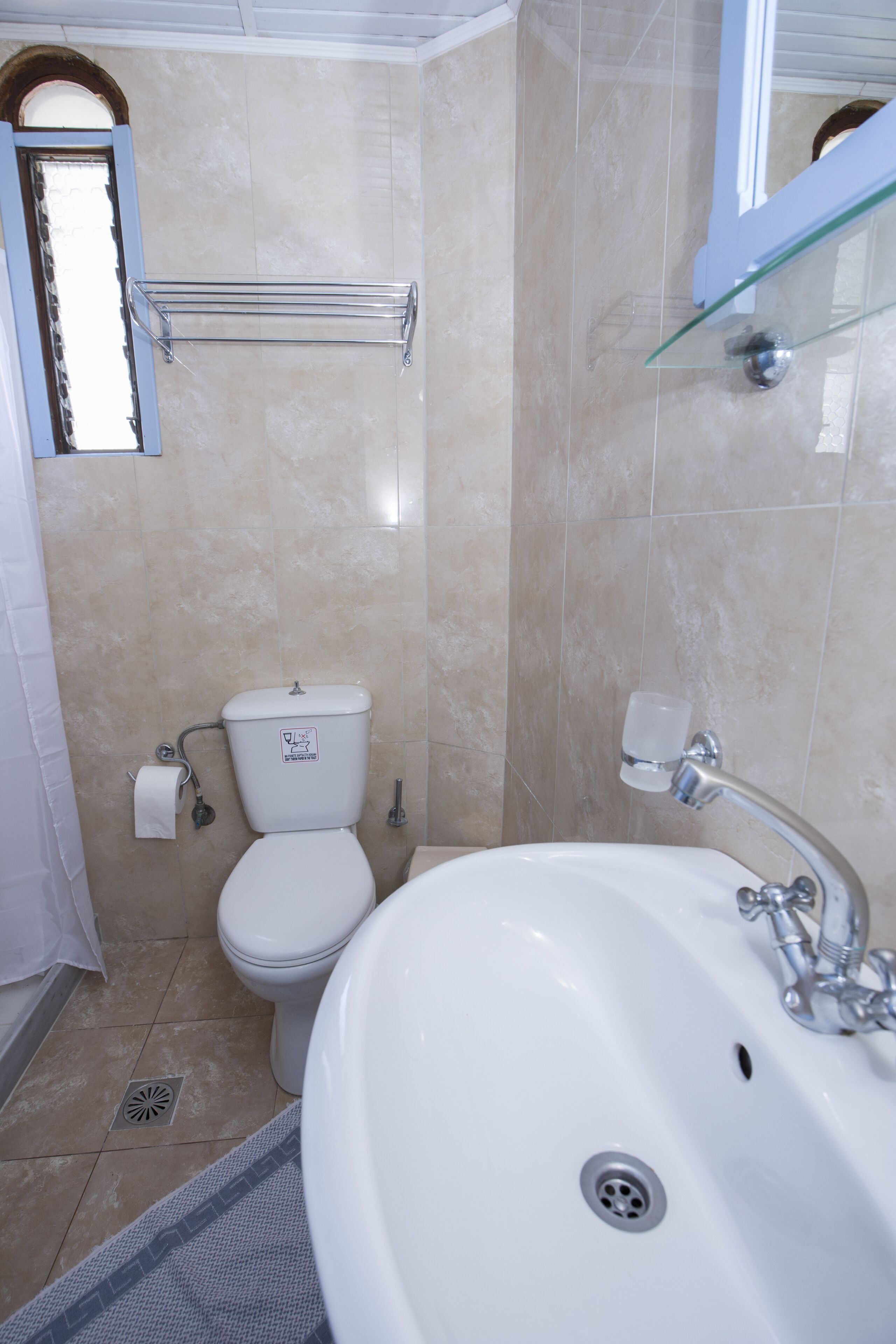 studio, sea view | bathroom | shower, hair dryer, towels