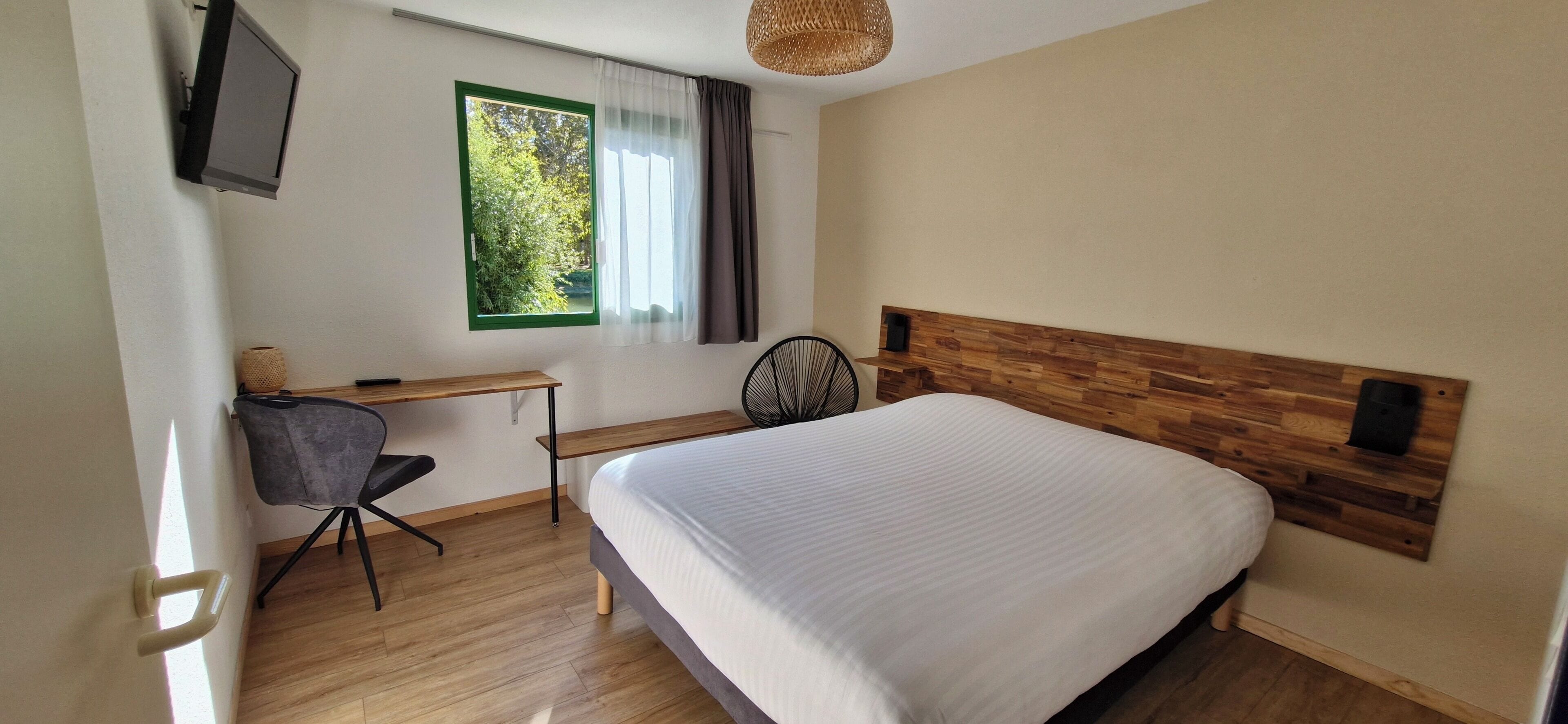 Double Room, Accessible | Desk, soundproofing, iron/ironing board, free cots/infant beds