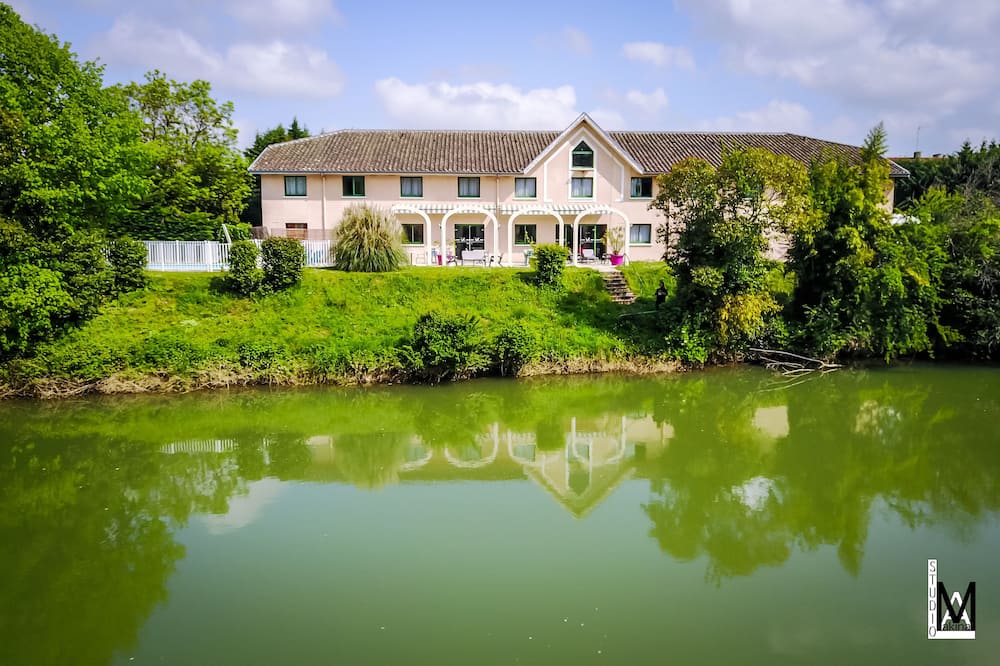 N'Atura Hôtel