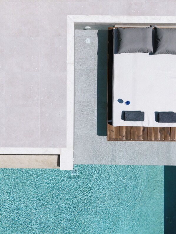 Front of property - Matala Bay Apartments (Faistos)