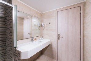 Apartment, 2 Bedrooms | Bathroom | Bathtub, hair dryer, towels, soap - Matala Bay Apartments (Faistos)