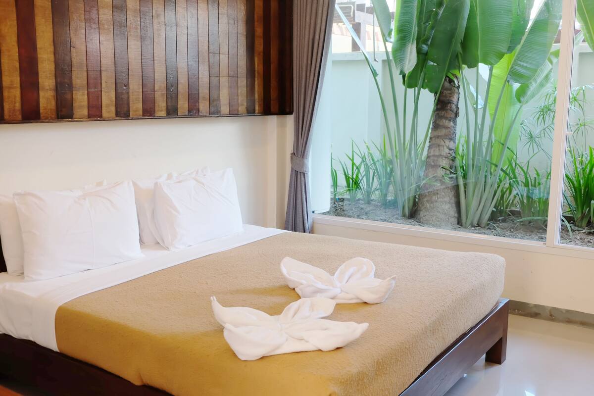 Standard Double Room  | Rollaway beds (surcharge), WiFi (free)