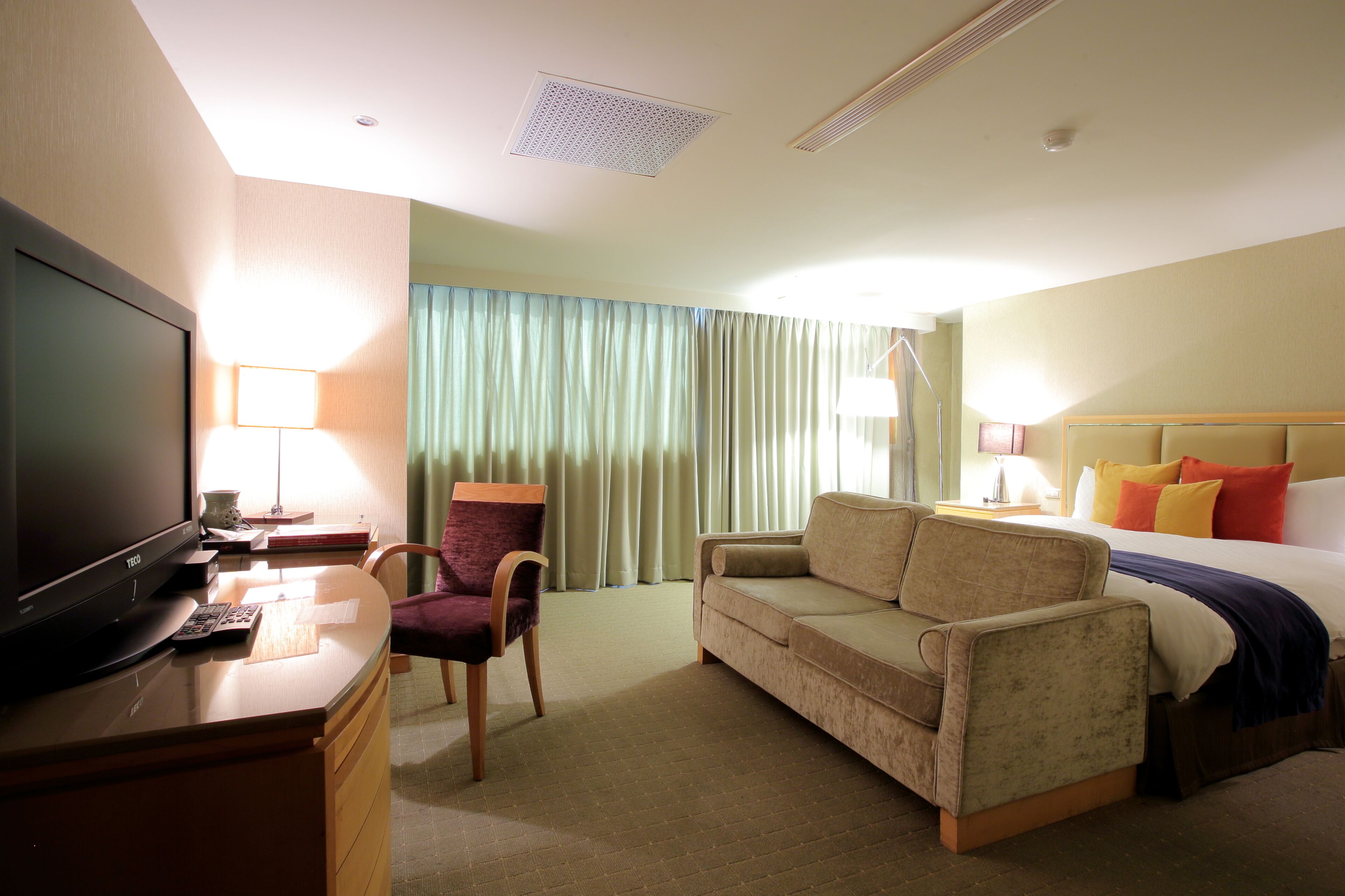 Minibar, desk, rollaway beds, free WiFi