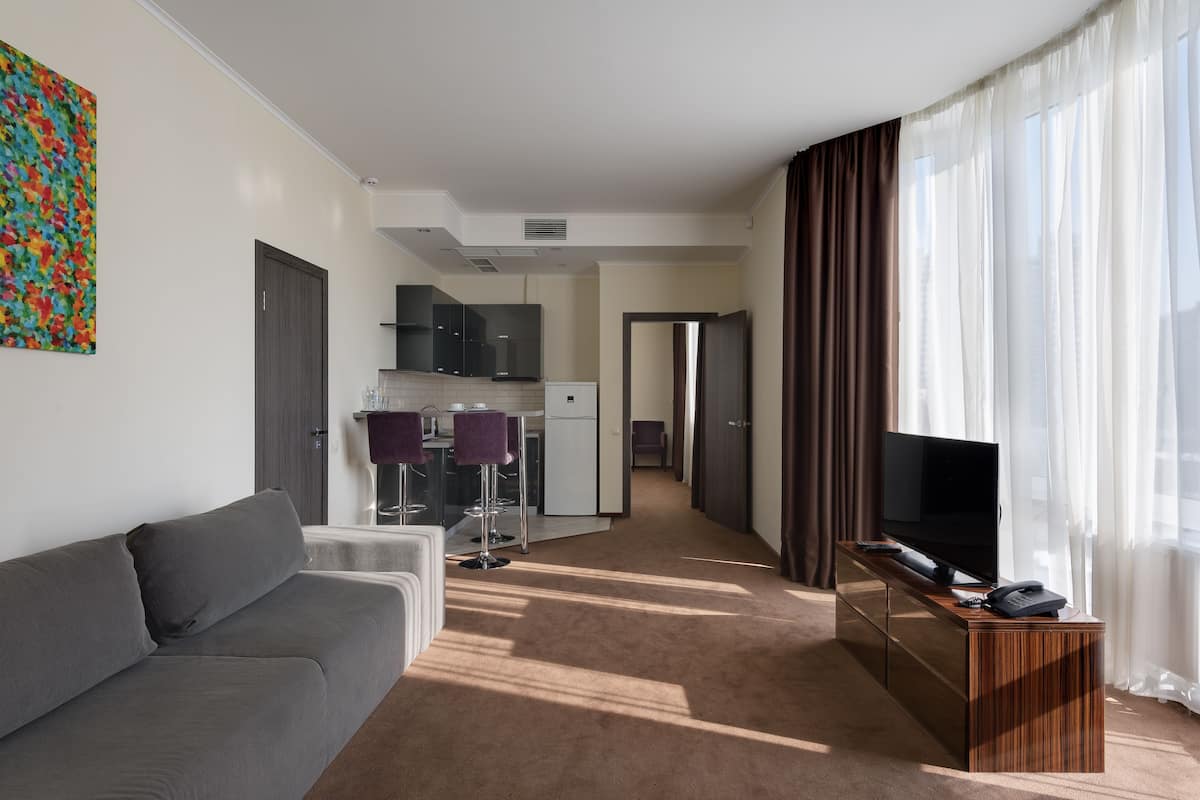 Departamento, 1 habitación, balcón | Ropa de cama de alta calidad y caja de seguridad en la habitación
