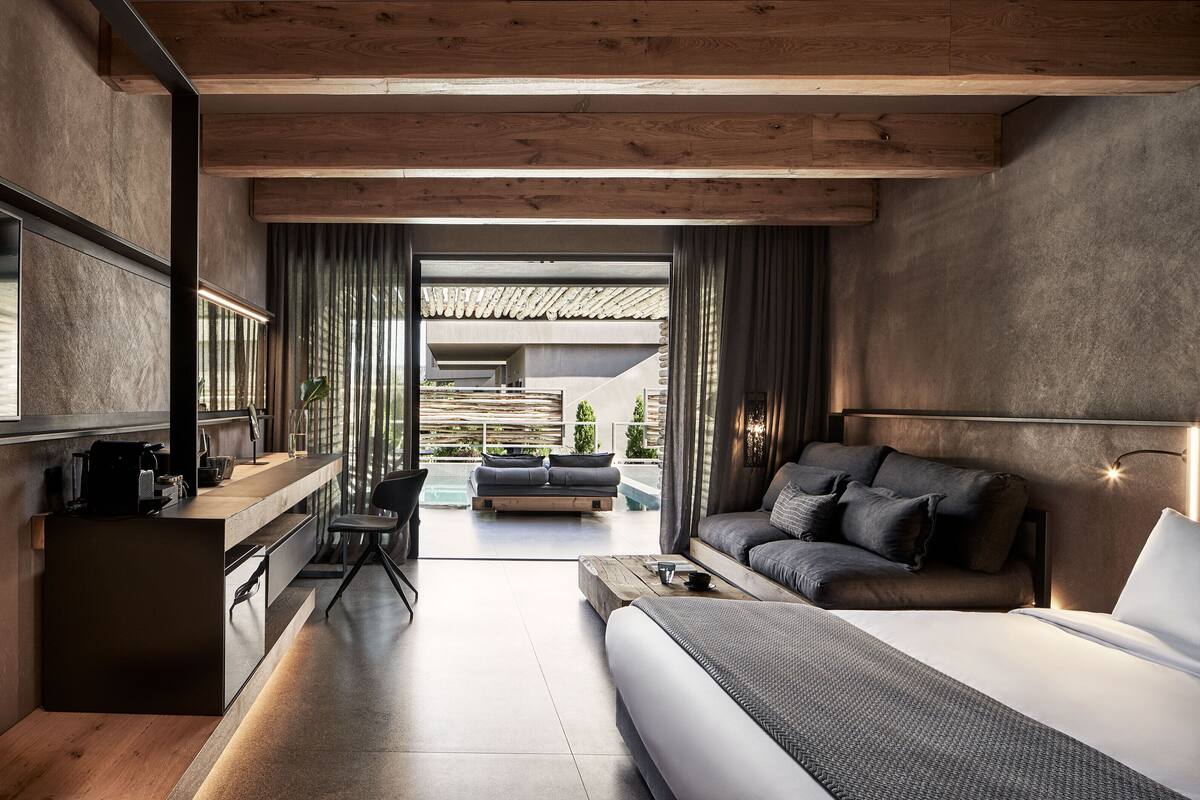 Elegance Suite with Pool | Premium bedding, pillowtop beds, minibar, in-room safe
