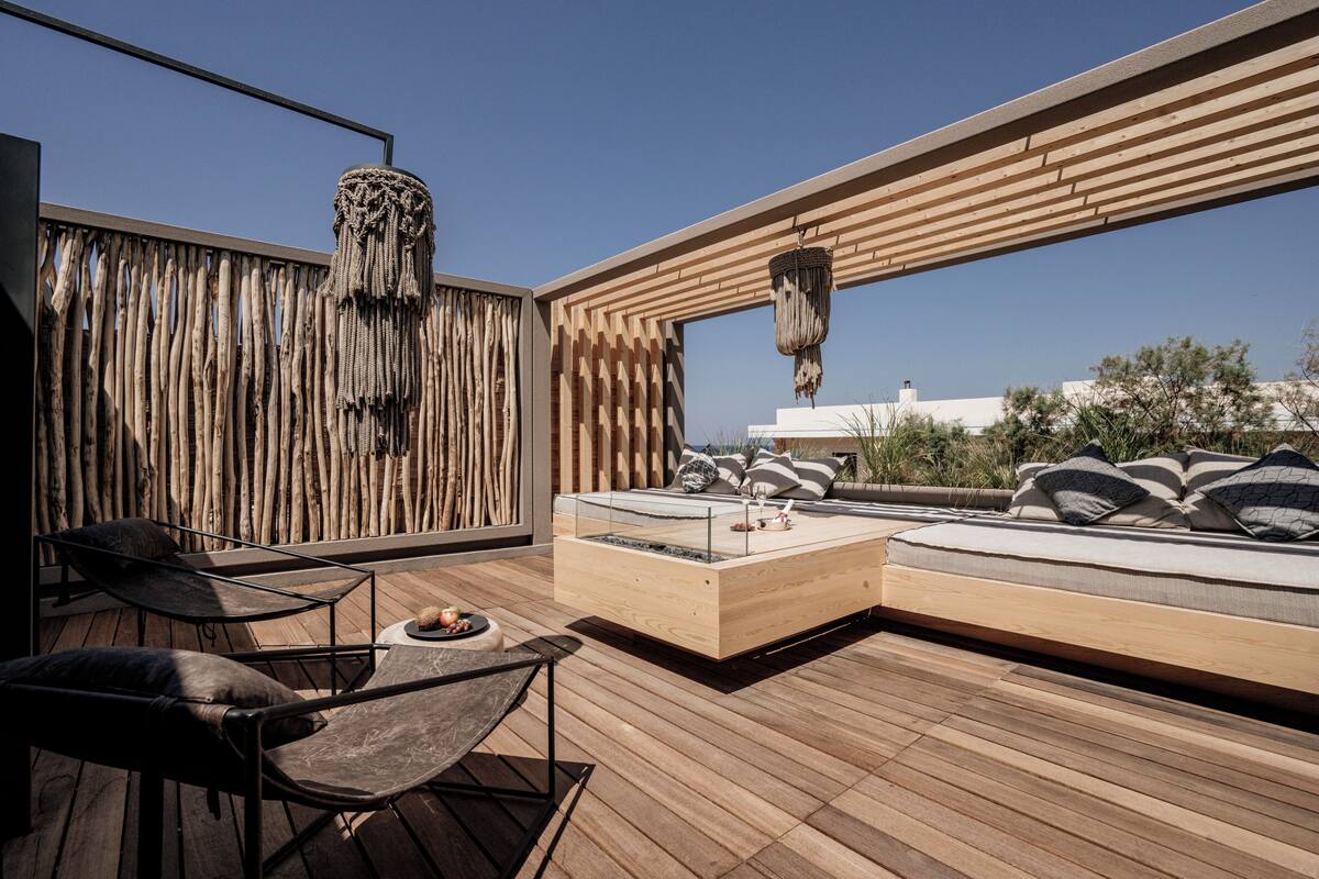Essence Retreat | Terrace/patio