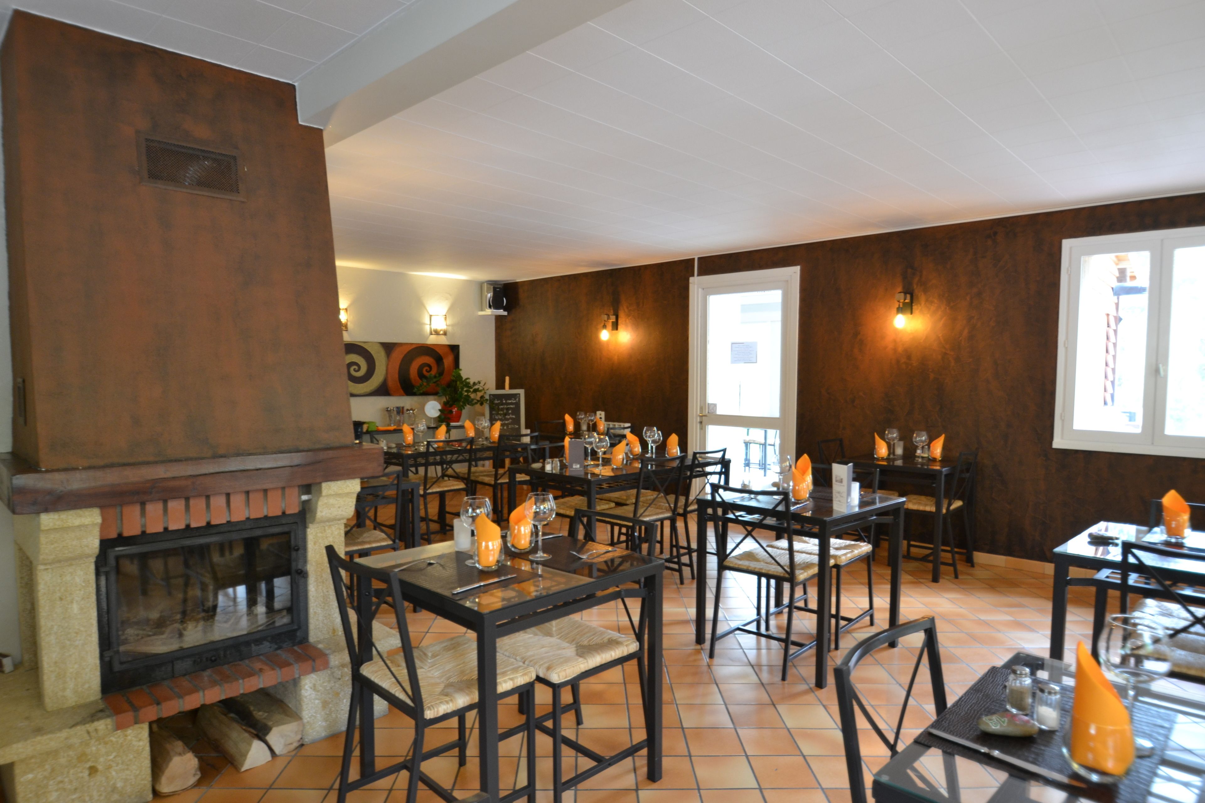 breakfast, lunch, dinner served; french cuisine, al fresco dining