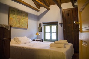 Apartment, 1 Bedroom | In-room safe, individually decorated, individually furnished