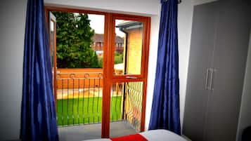 Family Room | Balcony