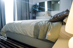 Luxury Penthouse, 4 Bedrooms, Accessible, Private Pool