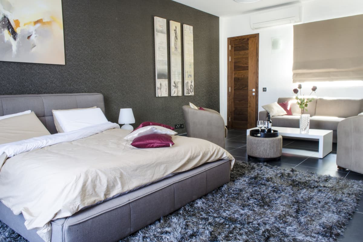 Luxury Penthouse, 4 Bedrooms, Accessible, Private Pool