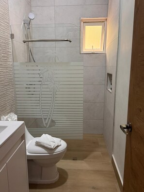 Family Room | Bathroom - Gipsy Ranch Rooms - Hostel (Cabarete)