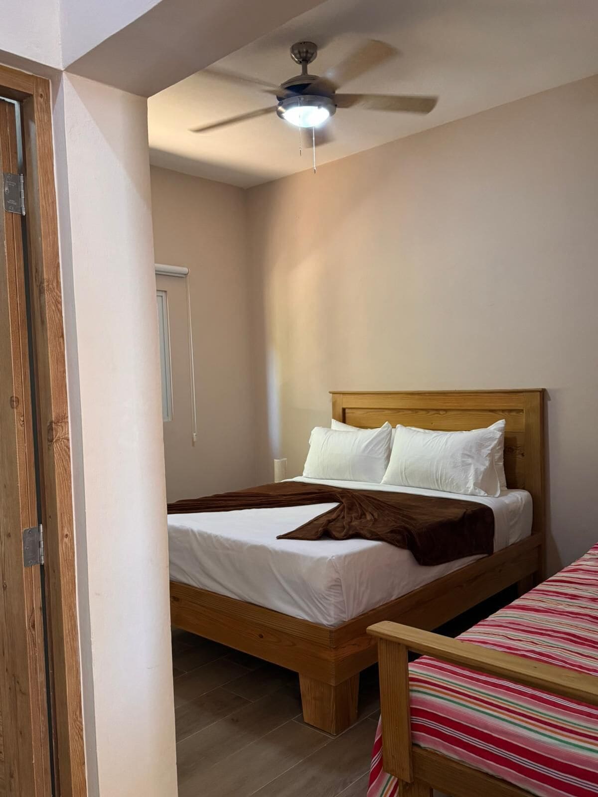 Down duvets, free WiFi, bed sheets