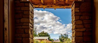 Stone Lizard Lodging