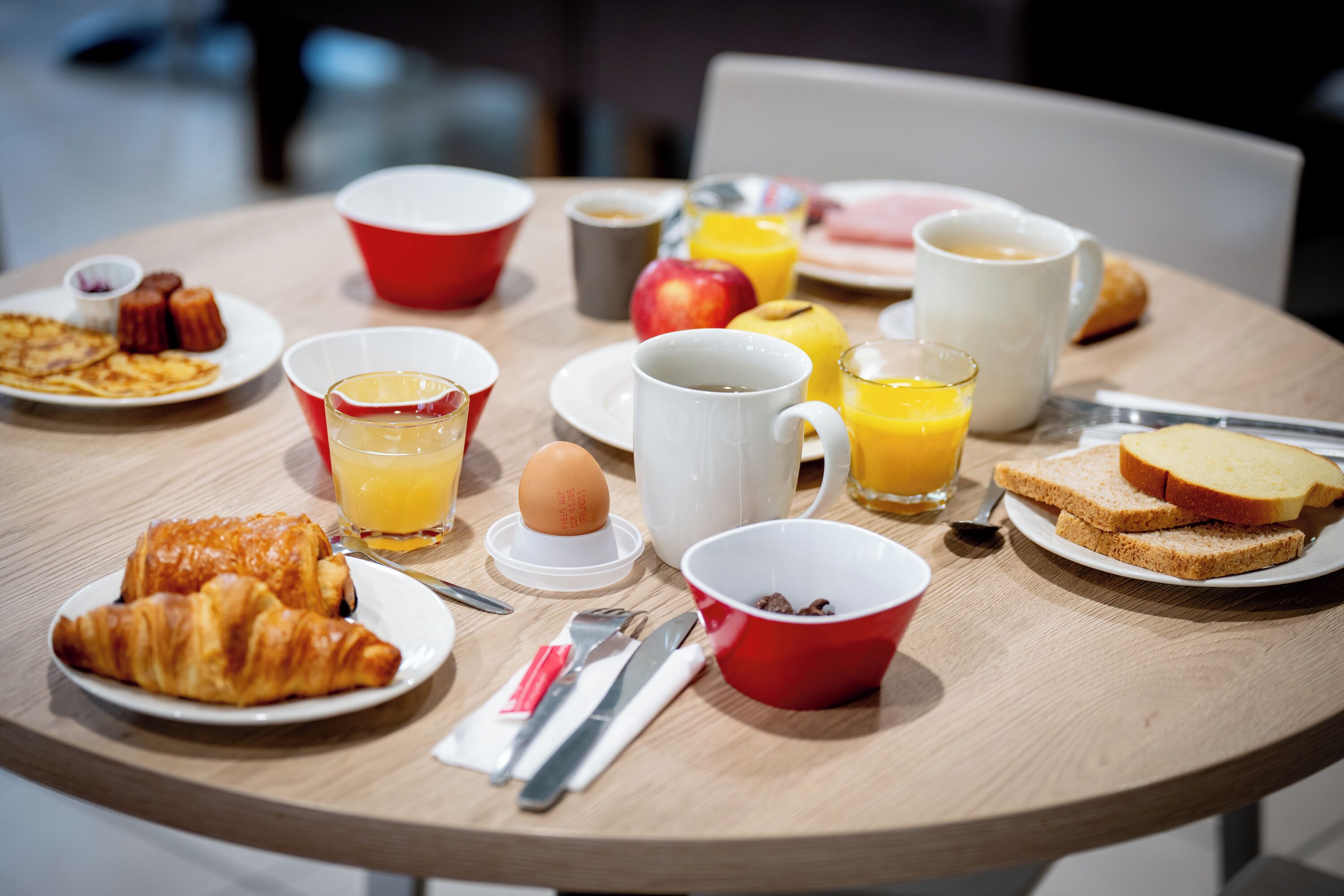 daily buffet breakfast (eur 9.90 per person)