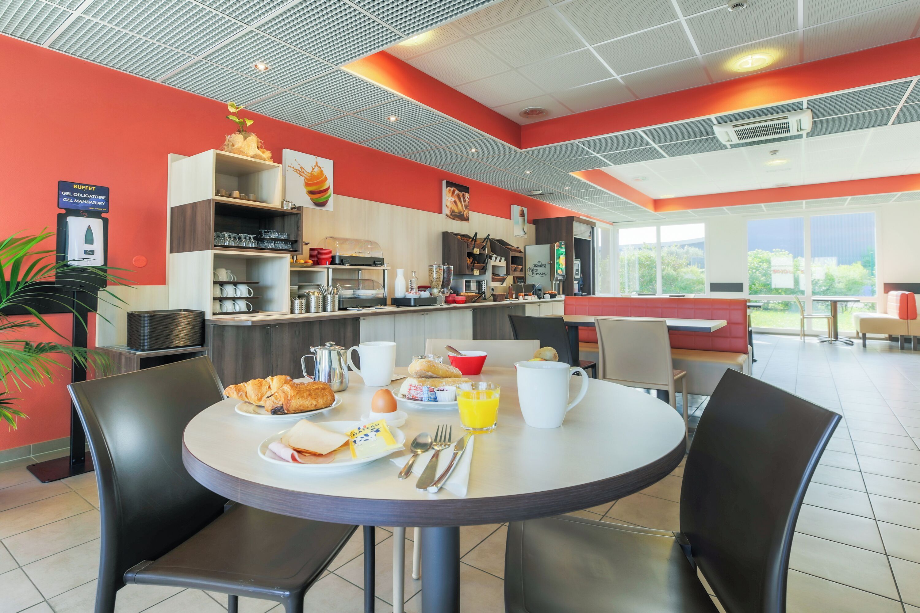 daily buffet breakfast (eur 9.90 per person)