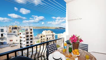 Apartment, 1 Bedroom, Terrace, Partial Ocean View | Pemandangan dari bilik