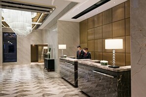 Reception - The Fairway Place, Xi'an - Marriott Executive Apartments (Xi'an)