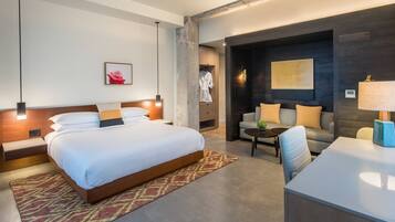 Junior Suite, 1 King Bed, City View (Corner) | 1 bedroom, premium bedding, pillow-top beds, in-room safe