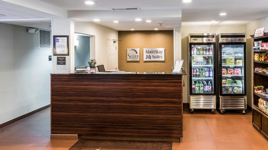 Sleep Inn & Suites Pittsburgh Airport