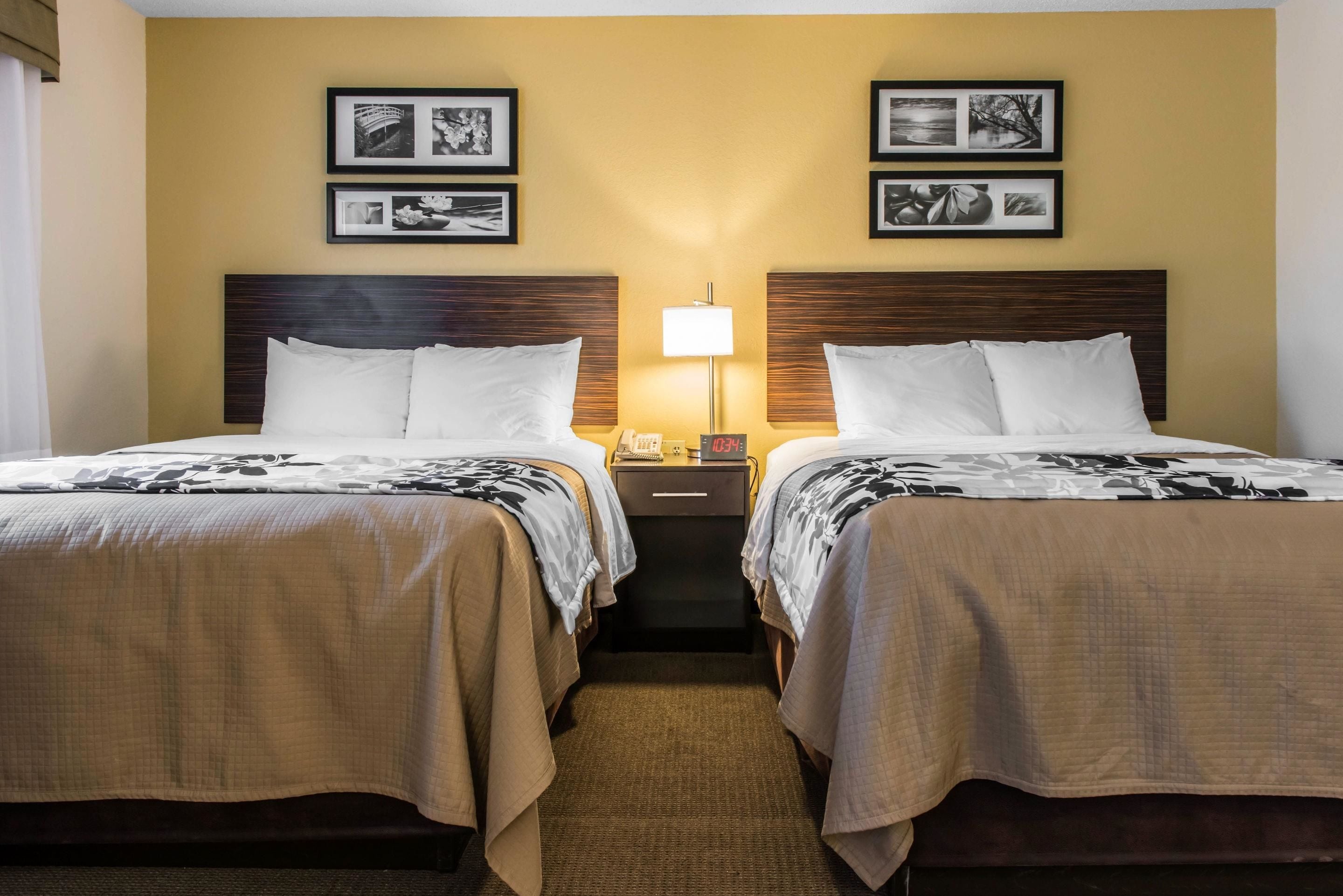 suite, multiple beds, non smoking | premium bedding, desk, iron/ironing board, free wifi