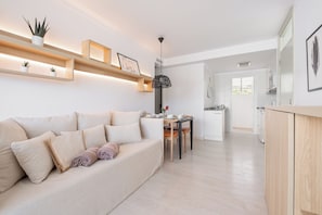 Family Apartment, 2 Bedrooms | Living area