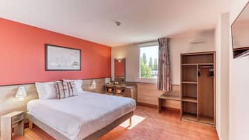 Double Room | Desk, soundproofing, free WiFi, bed sheets