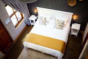 Double or Twin Room, Garden View | Minibar, in-room safe, individually decorated, individually furnished - Mont d'Or Monte Bello Estate (Bloemfontein)