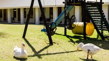 Área de juegos infantiles al aire libre