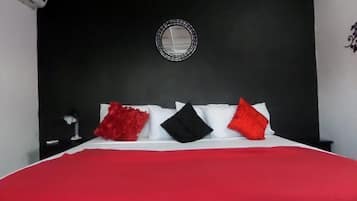 Minibar, in-room safe, free WiFi