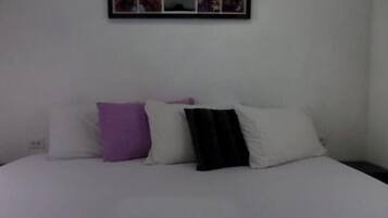 Minibar, in-room safe, free WiFi