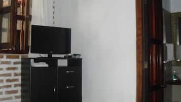 Minibar, in-room safe, free WiFi