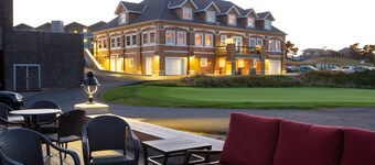 McMenamins Gearhart Hotel