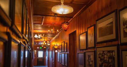McMenamins Gearhart Hotel