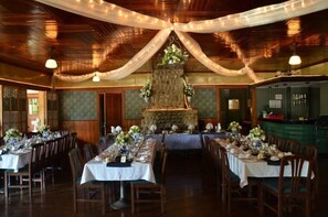 Banquet hall