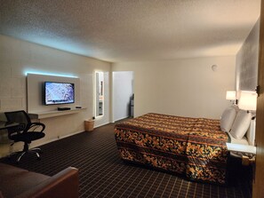 Standard Room, 1 King Bed - Holiday Lodge (Hawthorne)