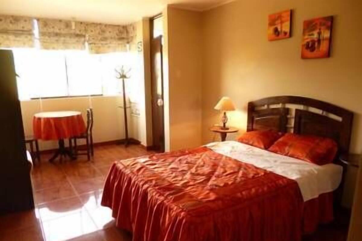 Chambre Double, vue ville | Wi-Fi gratuit