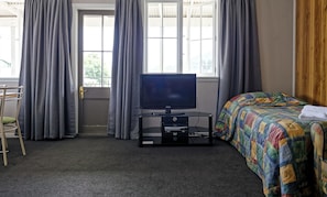 Iron/ironing board, free cots/infant beds, free WiFi - Lantern Court Motel (Reefton)