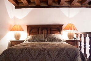 Junior Double Room, 1 Queen Bed | Premium bedding, down comforters, pillowtop beds, individually decorated - Casa Eugenia Hotel (Morelia)