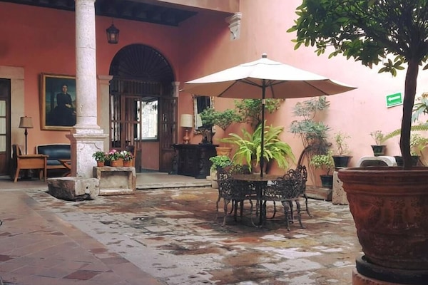 Lunch and dinner served, Mexican cuisine