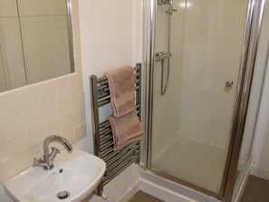 Towels - The Avenue Restaurant at The Victoria Inn (Haddington)