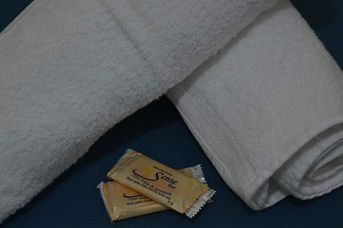 Shower, towels