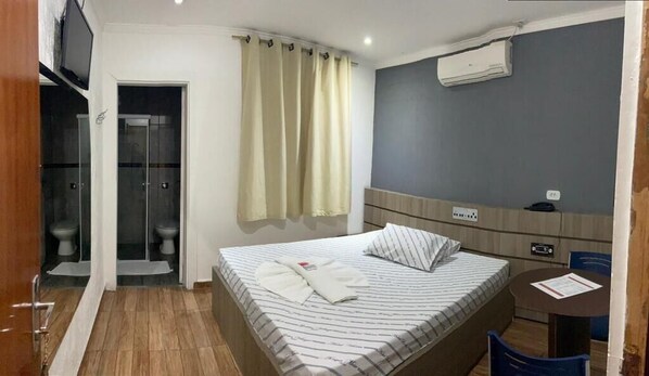 Double Room | Free WiFi - Hotel Belém (São Paulo)