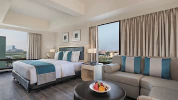 Premier-Zimmer | Hochwertige Bettwaren, Minibar, Zimmersafe, Schreibtisch