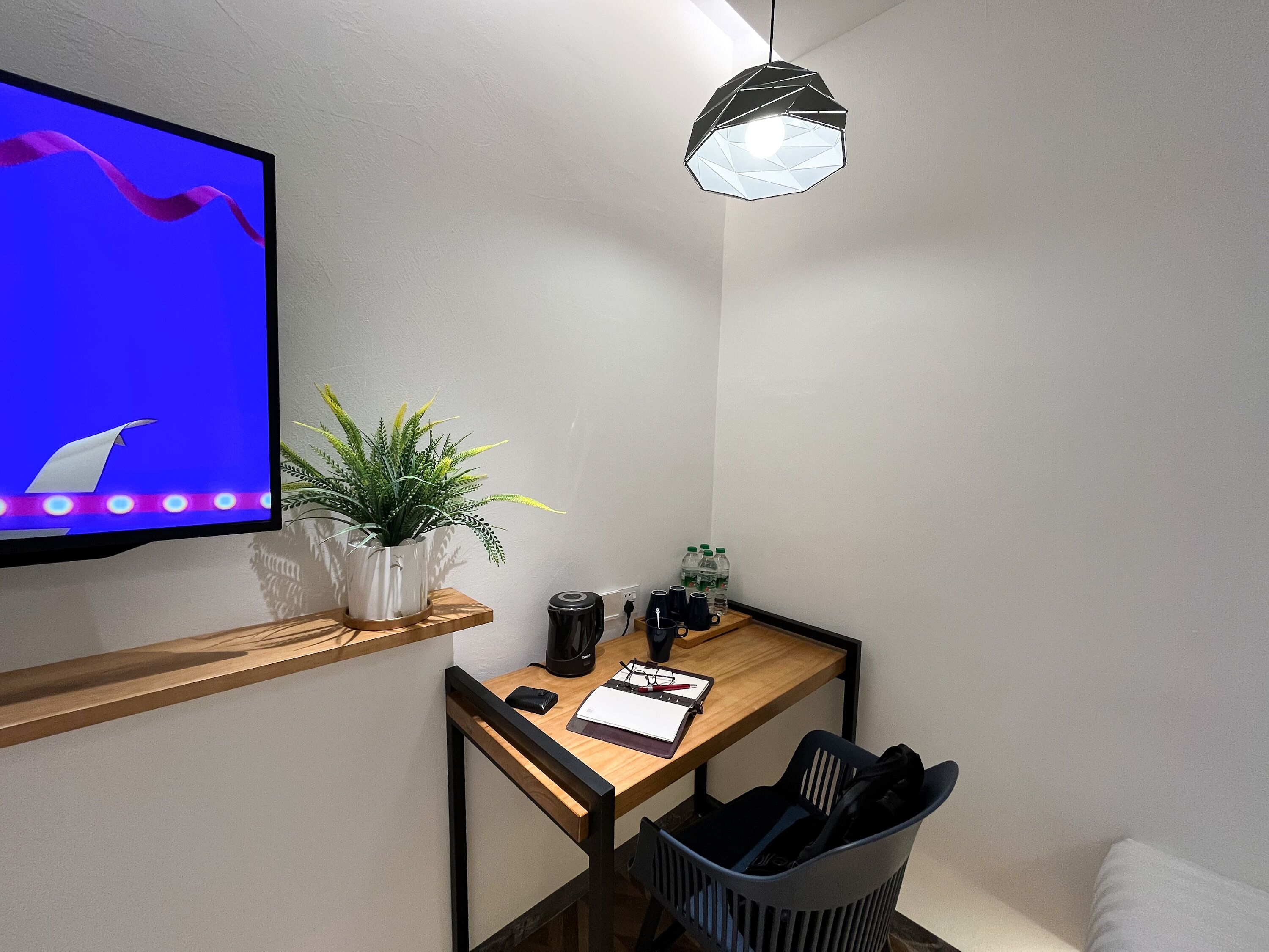 deluxe room family room 4 pax | premium bedding, free wifi, bed sheets