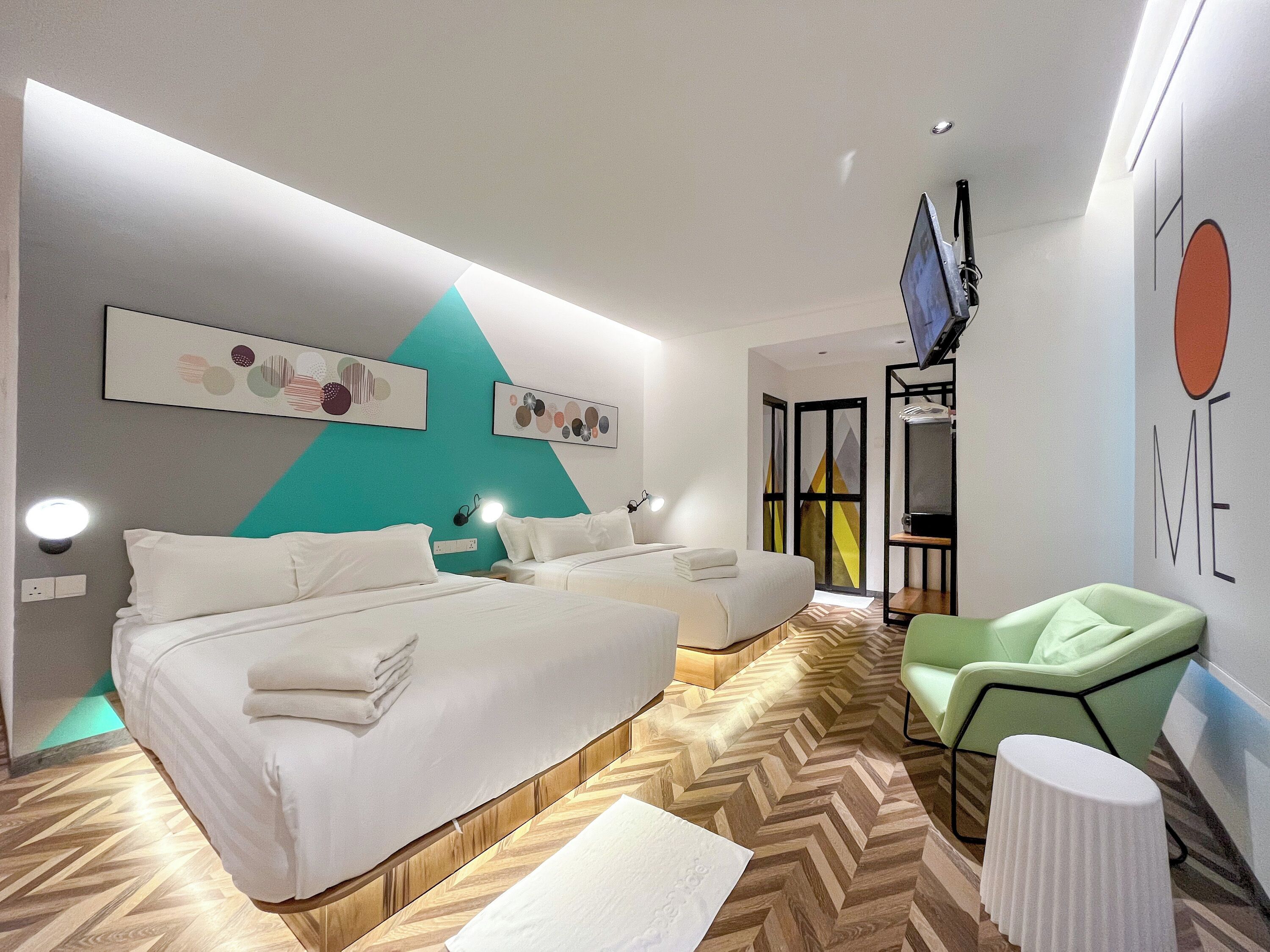 Deluxe Room Family Room 4 Pax | Premium bedding, WiFi (free), bed sheets