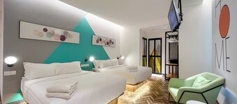 Apple 1 Hotel Queensbay