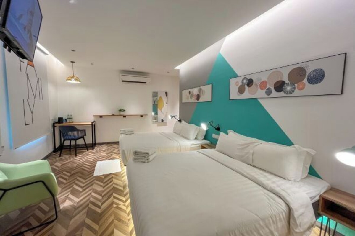 Premium bedding, WiFi (free), bed sheets