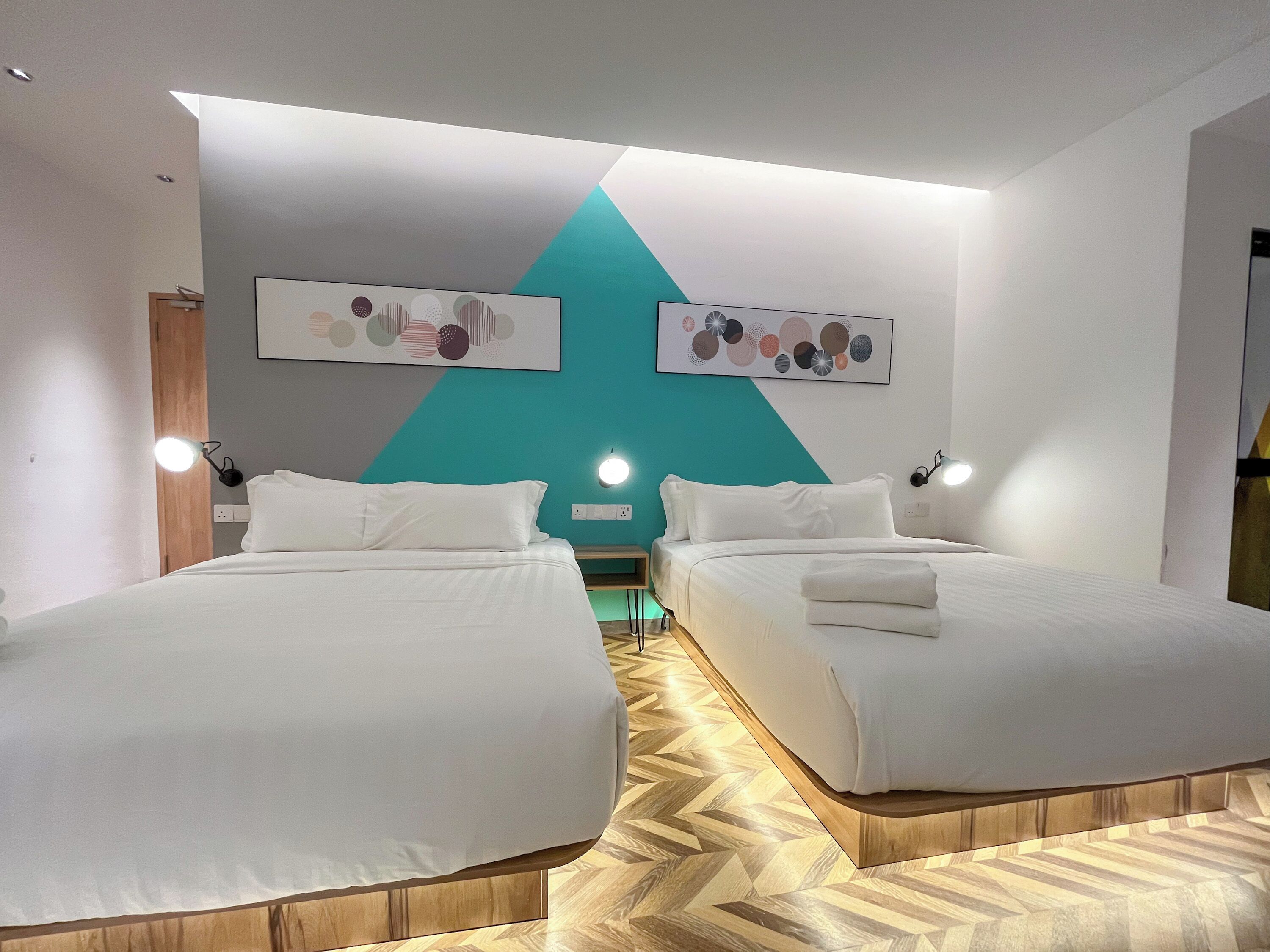 Photo - Apple 1 Hotel Queensbay