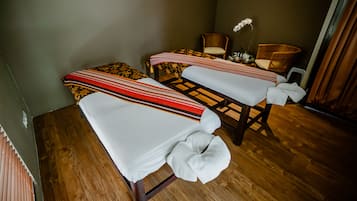 Couples treatment room(s), body treatments, aromatherapy, body scrubs